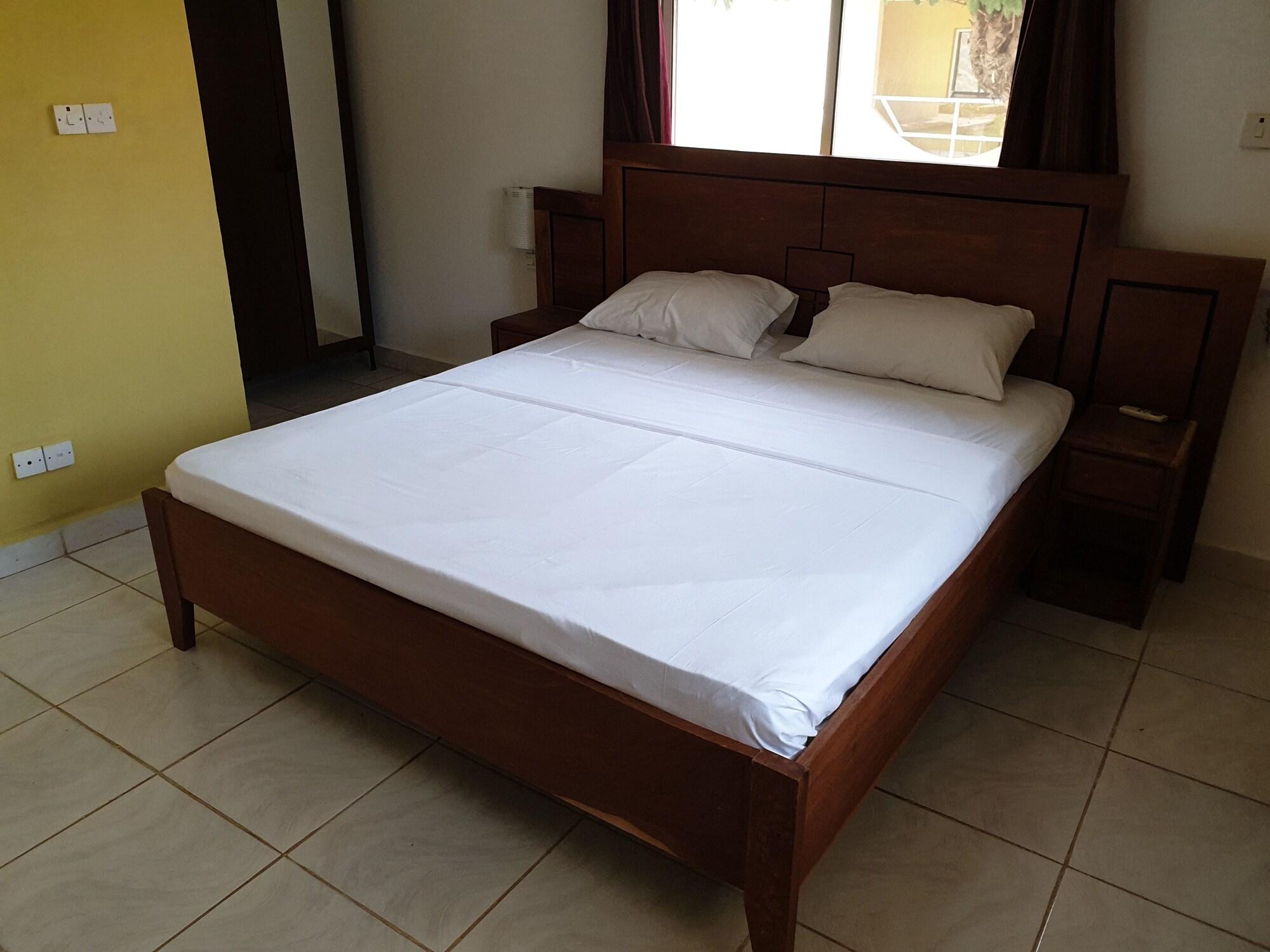 Djeliba Resort Serrekunda Bagian luar foto